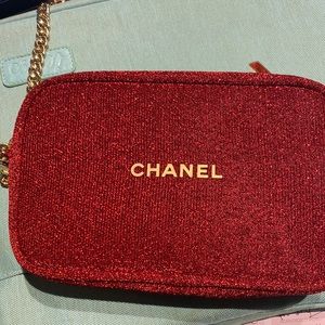 Makeup purse converted into crossbody